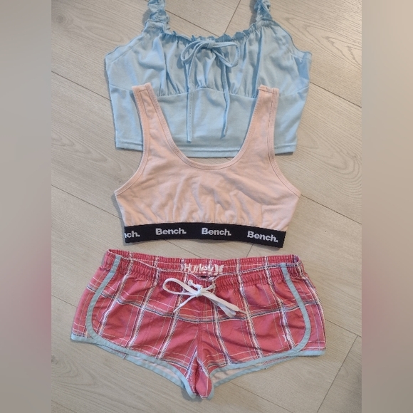 🆕BENCH, HURLEY & SHEIN Surf Shorts & Sports Bra & Ruffle Crop Top BUNDLE!! - Picture 5 of 5